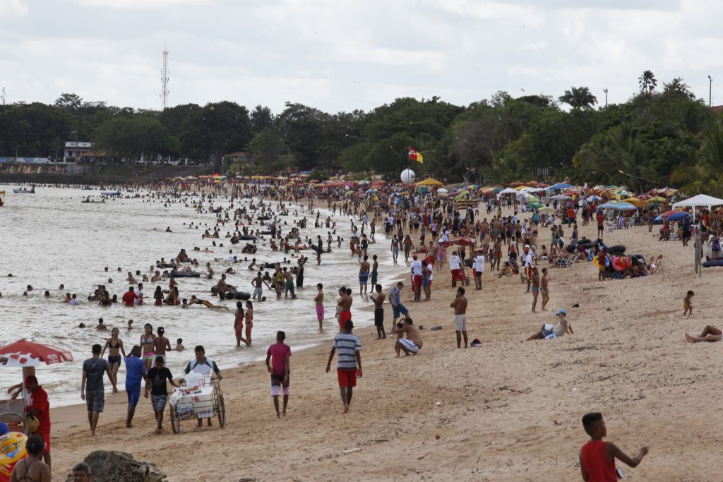 PRAIA DE MOSQUEIRO-JOÃO GOMES-ARQUIVO AG. BELÉM (2)