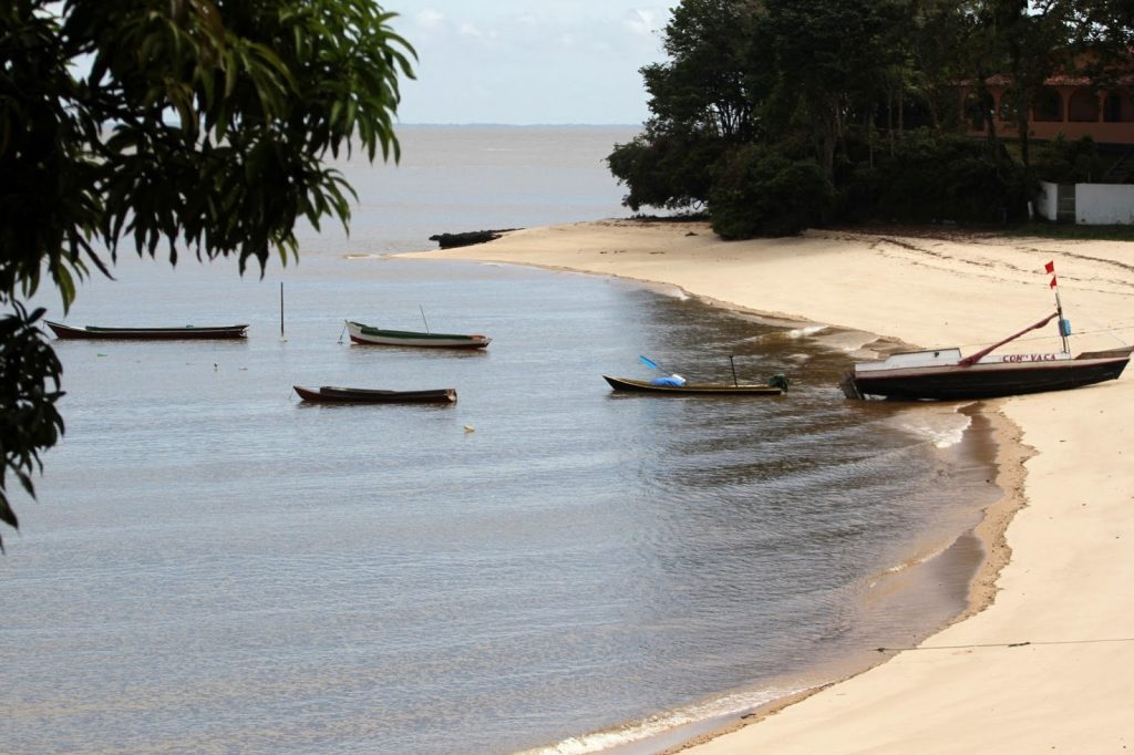 Praia Funda. Cotijuba. Cristino martins